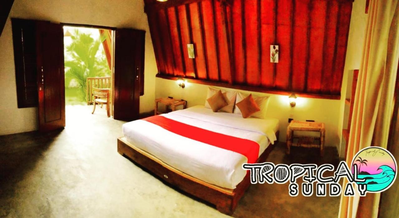 Tropical Sunday Bungalow - Surf And Stay Selong Belanak Esterno foto