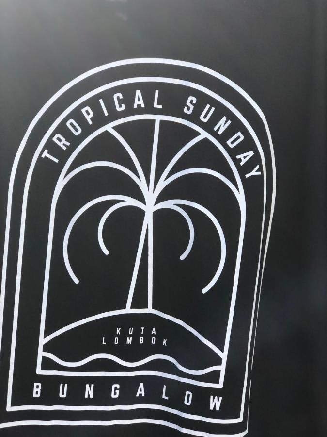 Tropical Sunday Bungalow - Surf And Stay Selong Belanak Esterno foto